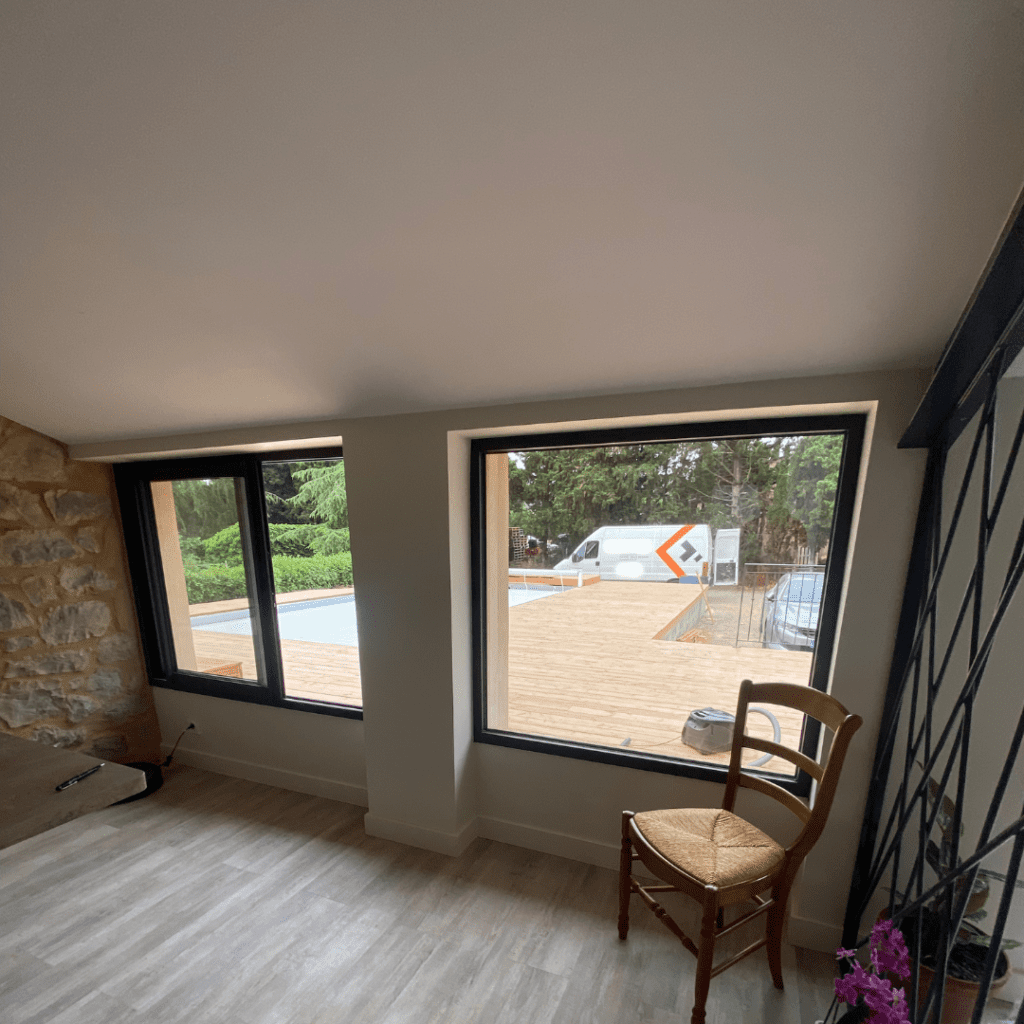 fenêtre coulissante et fixe