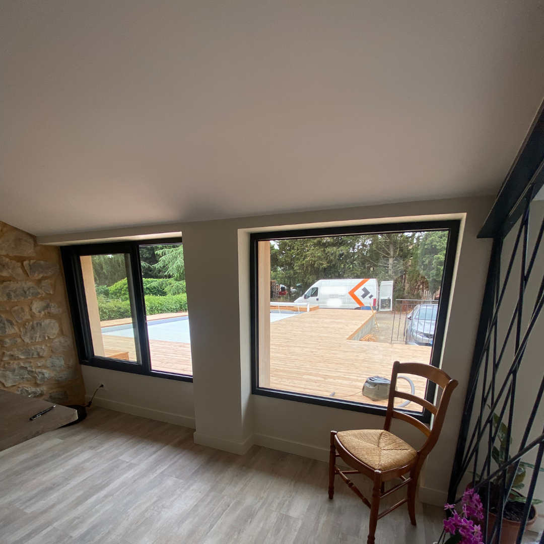 fenêtre coulissante et fixe